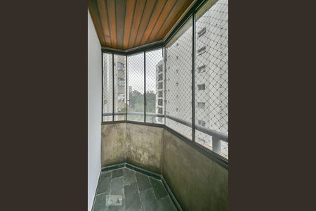 Apartamento à venda com 168m², 4 quartos e 3 vagasVaranda da Suíte 1