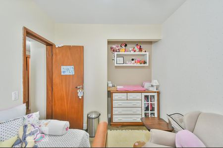 Apartamento à venda com 168m², 4 quartos e 3 vagasQuarto 4