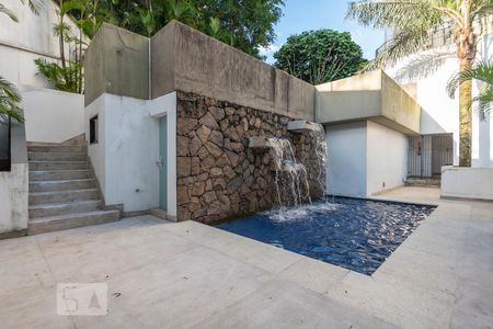 Apartamento à venda com 168m², 4 quartos e 3 vagasPiscina