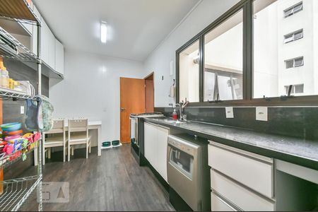 Apartamento à venda com 168m², 4 quartos e 3 vagasCozinha