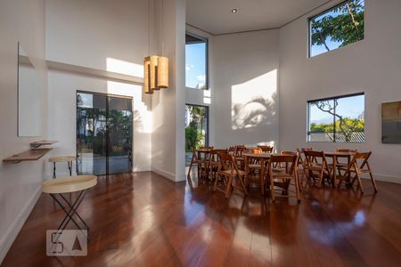 Apartamento à venda com 168m², 4 quartos e 3 vagasSalão de festas