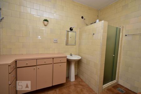 Apartamento à venda com 82m², 2 quartos e sem vagaBanheiro 