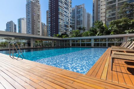 Apartamento para alugar com 184m², 3 quartos e sem vaga Apartamento para alugar com 184m², 3 quartos e sem vagaPiscina
