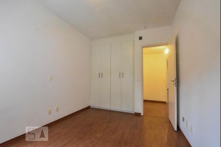Apartamento para alugar com 184m², 3 quartos e sem vaga Apartamento para alugar com 184m², 3 quartos e sem vagaSuíte 02