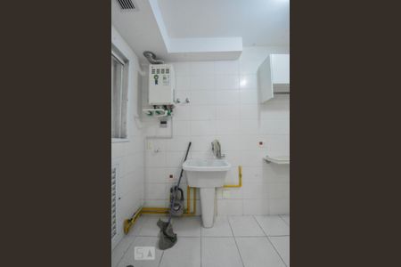 Apartamento para alugar com 184m², 3 quartos e sem vaga Apartamento para alugar com 184m², 3 quartos e sem vagaLavanderia