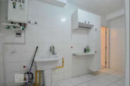 Apartamento para alugar com 184m², 3 quartos e sem vaga Apartamento para alugar com 184m², 3 quartos e sem vagaLavanderia
