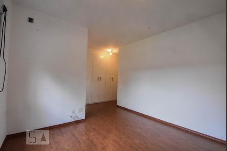 Apartamento para alugar com 184m², 3 quartos e sem vaga Apartamento para alugar com 184m², 3 quartos e sem vagaSuíte 01