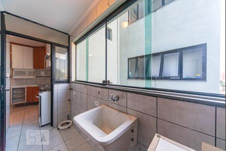 Apartamento à venda com 77m², 3 quartos e 2 vagasÁrea de Serviço 