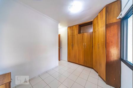 Apartamento à venda com 77m², 3 quartos e 2 vagasQuarto 3