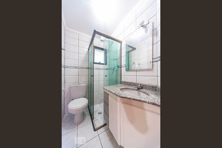 Banheiro  de apartamento à venda com 3 quartos, 77m² em Baeta Neves, São Bernardo do Campo