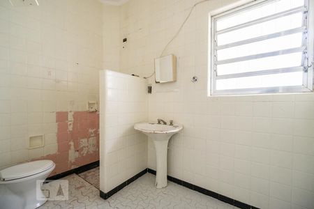 Banheiro de casa à venda com 3 quartos, 250m² em Cidade Mãe do Céu, São Paulo