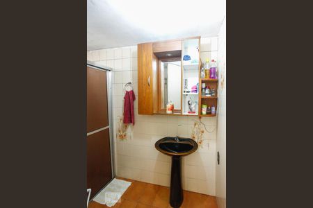 Banheiro de apartamento à venda com 3 quartos, 64m² em Parque Cecap, Guarulhos