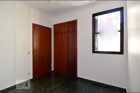 Quarto 1 de apartamento para alugar com 2 quartos, 70m² em Vila Rossi, Campinas