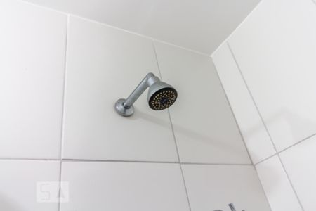 Chuveiro do Banheiro da Suíte de apartamento para alugar com 1 quarto, 50m² em Alphaville Conde Ii, Barueri