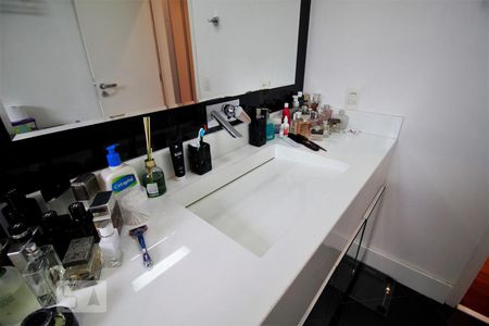 Apartamento à venda com 180m², 4 quartos e 3 vagasPia