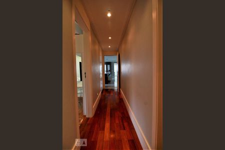 Apartamento à venda com 180m², 4 quartos e 3 vagasCorredor