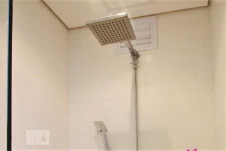 Apartamento à venda com 180m², 4 quartos e 3 vagasChuveiro