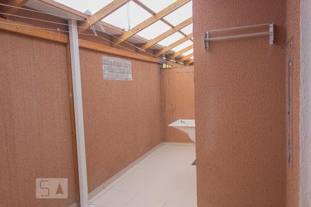 Casa de condomínio para alugar com 107m², 3 quartos e 2 vagas Casa de condomínio para alugar com 107m², 3 quartos e 2 vagasAreá de serviço