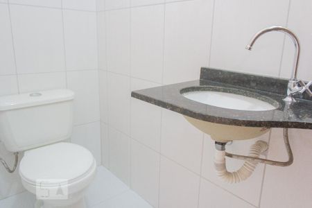 Casa de condomínio para alugar com 107m², 3 quartos e 2 vagas Casa de condomínio para alugar com 107m², 3 quartos e 2 vagasBanheiro 2