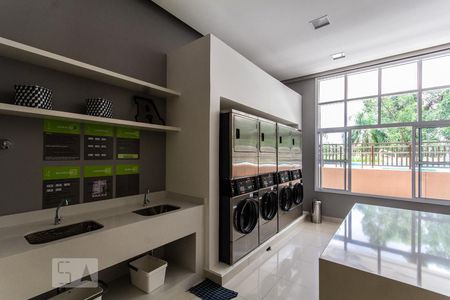 Studio para alugar com 35m², 1 quarto e 1 vaga Studio para alugar com 35m², 1 quarto e 1 vagaLavanderia