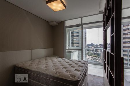 Quarto de kitnet/studio para alugar com 1 quarto, 35m² em Real Parque, São Paulo