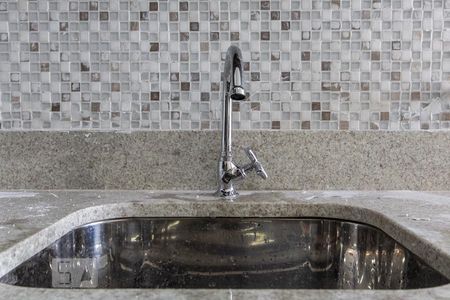 Cozinha de kitnet/studio para alugar com 1 quarto, 35m² em Real Parque, São Paulo