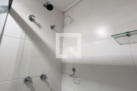 Banheiro de apartamento para alugar com 1 quarto, 38m² em Jardim Flor da Montanha, Guarulhos