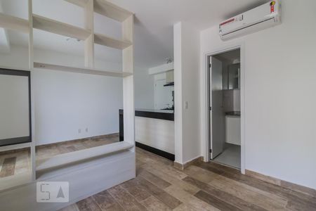 Quarto de kitnet/studio para alugar com 1 quarto, 38m² em Jardim Flor da Montanha, Guarulhos