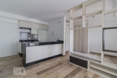 Sala de kitnet/studio para alugar com 1 quarto, 38m² em Jardim Flor da Montanha, Guarulhos