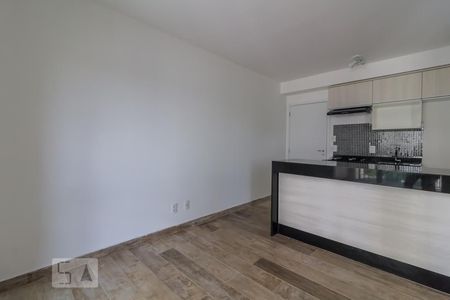 Sala de kitnet/studio para alugar com 1 quarto, 38m² em Jardim Flor da Montanha, Guarulhos