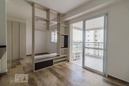 Sala de kitnet/studio para alugar com 1 quarto, 38m² em Jardim Flor da Montanha, Guarulhos