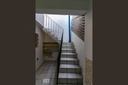 Casa à venda com 200m², 3 quartos e 3 vagasEscada de Acesso a Laje 