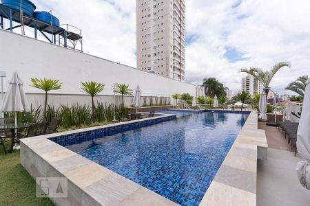 Apartamento para alugar com 70m², 2 quartos e 2 vagasPiscina