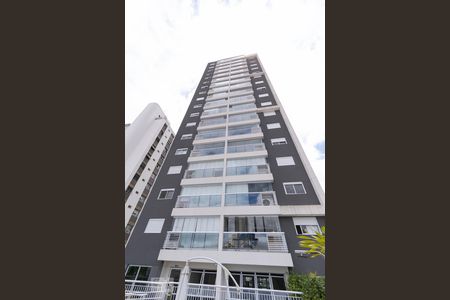 Apartamento para alugar com 70m², 2 quartos e 2 vagasFachada