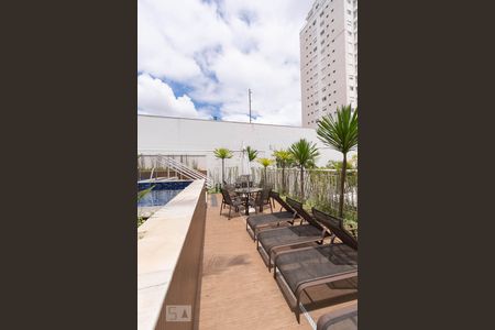 Apartamento para alugar com 70m², 2 quartos e 2 vagasPiscina