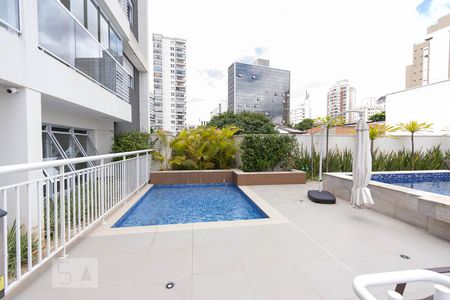 Apartamento para alugar com 70m², 2 quartos e 2 vagasPiscina