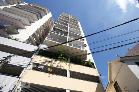 Apartamento à venda com 60m², 1 quarto e 1 vagaFachada