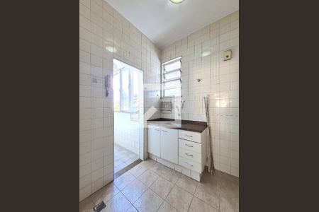 Apartamento à venda com 68m², 2 quartos e sem vaga Apartamento à venda com 68m², 2 quartos e sem vagaCozinha