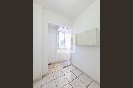 Apartamento à venda com 68m², 2 quartos e sem vaga Apartamento à venda com 68m², 2 quartos e sem vagaQuarto de Serviço