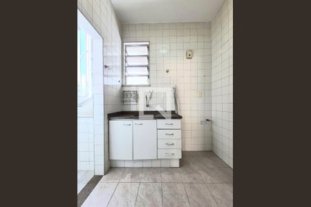 Apartamento à venda com 68m², 2 quartos e sem vaga Apartamento à venda com 68m², 2 quartos e sem vagaCozinha