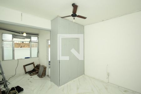 Sala/Quarto de kitnet/studio para alugar com 1 quarto, 32m² em Centro, Rio de Janeiro