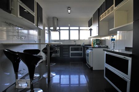 Apartamento à venda com 150m², 3 quartos e 2 vagasCozinha