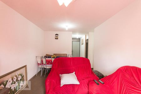 Sala  de apartamento para alugar com 2 quartos, 70m² em Jardim Santa Emília, São Paulo