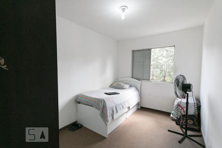 Quarto 1  de apartamento para alugar com 2 quartos, 70m² em Jardim Santa Emília, São Paulo