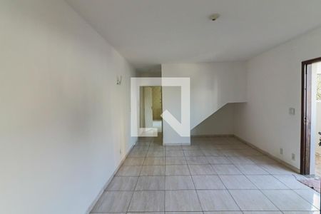 Sala de casa para alugar com 3 quartos, 140m² em Butantã, São Paulo