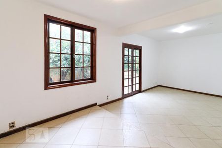 Sala de casa à venda com 3 quartos, 692m² em Recreio dos Bandeirantes, Rio de Janeiro