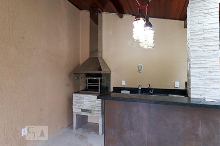 Casa à venda com 250m², 4 quartos e 4 vagas Casa à venda com 250m², 4 quartos e 4 vagasChurrasqueira