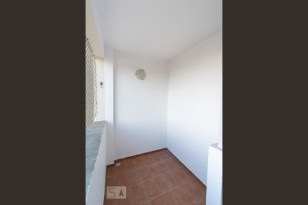 Apartamento à venda com 68m², 3 quartos e 1 vaga Apartamento à venda com 68m², 3 quartos e 1 vagaVaranda