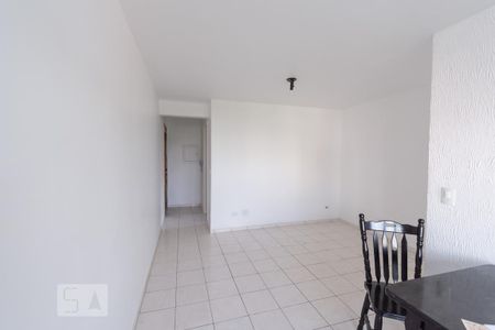 Apartamento à venda com 68m², 3 quartos e 1 vaga Apartamento à venda com 68m², 3 quartos e 1 vagaSala