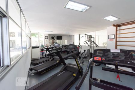 Apartamento à venda com 68m², 3 quartos e 1 vaga Apartamento à venda com 68m², 3 quartos e 1 vagaAcademia